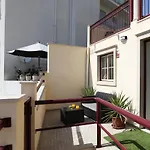 T0- Sea View By Nazpina