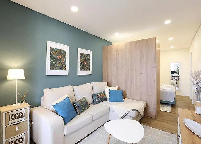 T0- Sea View By Nazpina * Nazare